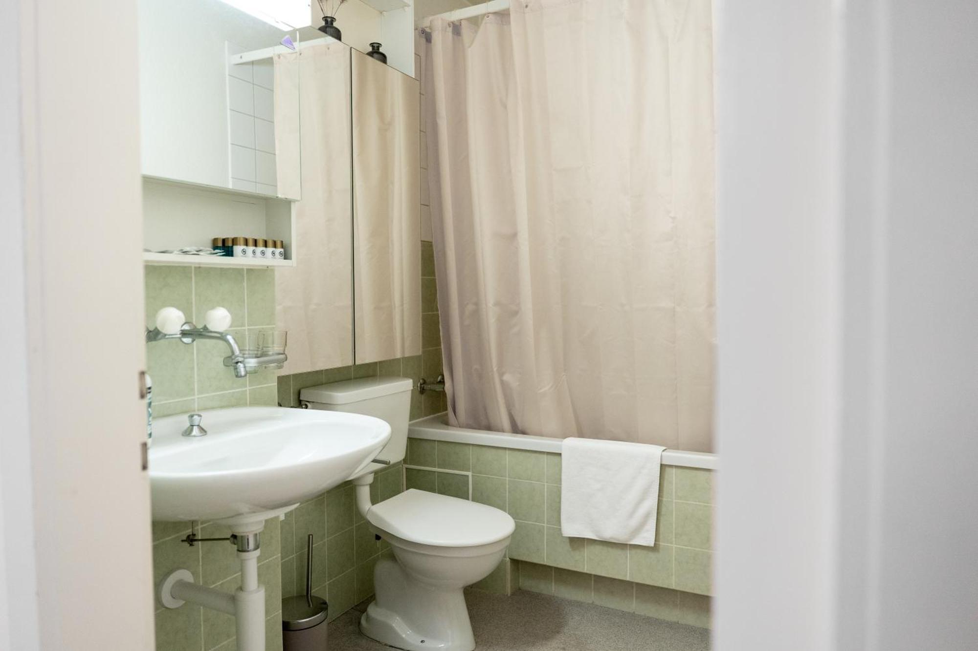 Gemuetliche Grosse Wohnung Naehe Uni Basel Exteriör bild